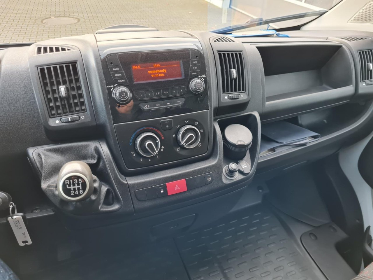 Легковий фургон, Вантажопасажирський фургон Peugeot Boxer Kasten L3H2 Doka 6-Sitze AHK KLIMA PDC: фото 11 Легковий фургон, Вантажопасажирський фургон Peugeot Boxer Kasten L3H2 Doka 6-Sitze AHK KLIMA PDC: фото 11