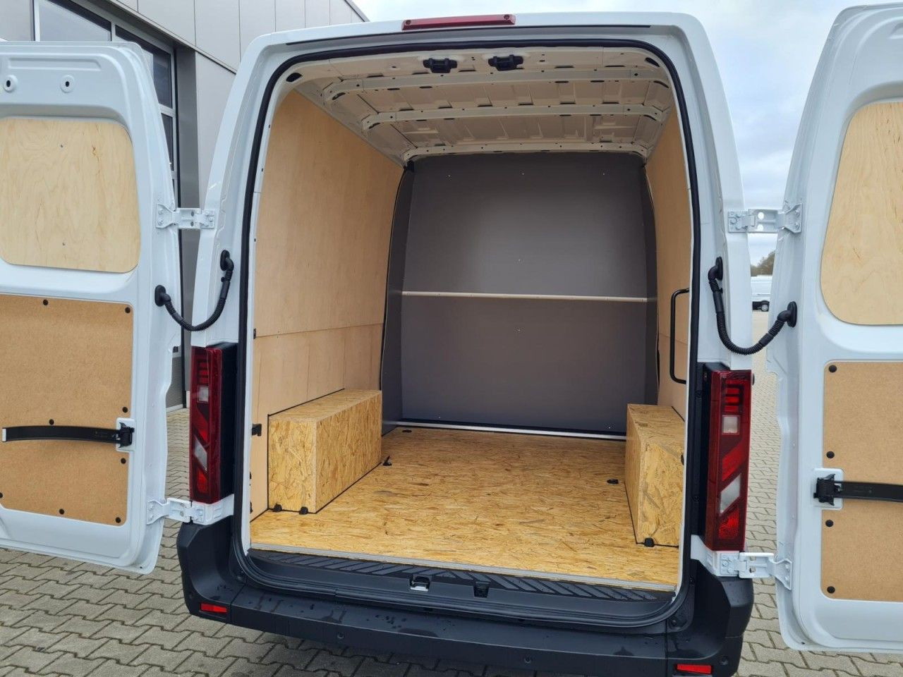 Суцільнометалевий фургон, Вантажопасажирський фургон Renault Master 3,5t Kasten Doka dCi 130 L3H2: фото 19