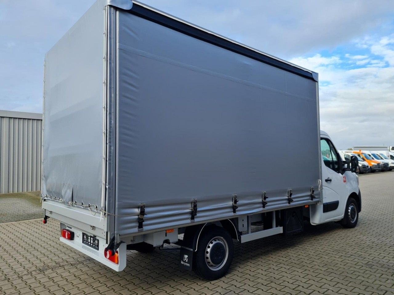 Renault Master 3,5t Pritsche L3 Schiebeplane ERGO TEMPOM - Тентований фургон: фото 4 Renault Master 3,5t Pritsche L3 Schiebeplane ERGO TEMPOM - Тентований фургон: фото 4