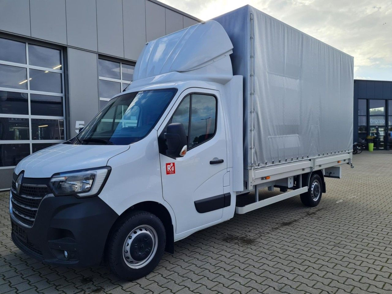 Renault Master 3,5t Pritsche Schiebe Plane ERGO KLIMA TE - Тентований фургон: фото 3 Renault Master 3,5t Pritsche Schiebe Plane ERGO KLIMA TE - Тентований фургон: фото 3