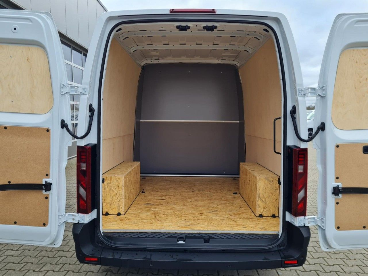 Renault Master 35 Kasten L3 Doka 7-Sitze KLIMA TEMPOMAT - Суцільнометалевий фургон, Вантажопасажирський фургон: фото 5 Renault Master 35 Kasten L3 Doka 7-Sitze KLIMA TEMPOMAT - Суцільнометалевий фургон, Вантажопасажирський фургон: фото 5