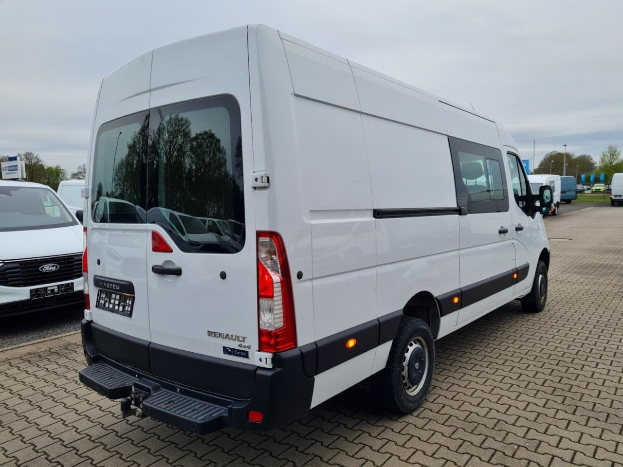 Renault Master 35 Kasten LR Doka 6-Sitze 4x4 Allrad AHK - Суцільнометалевий фургон, Вантажопасажирський фургон: фото 4 Renault Master 35 Kasten LR Doka 6-Sitze 4x4 Allrad AHK - Суцільнометалевий фургон, Вантажопасажирський фургон: фото 4