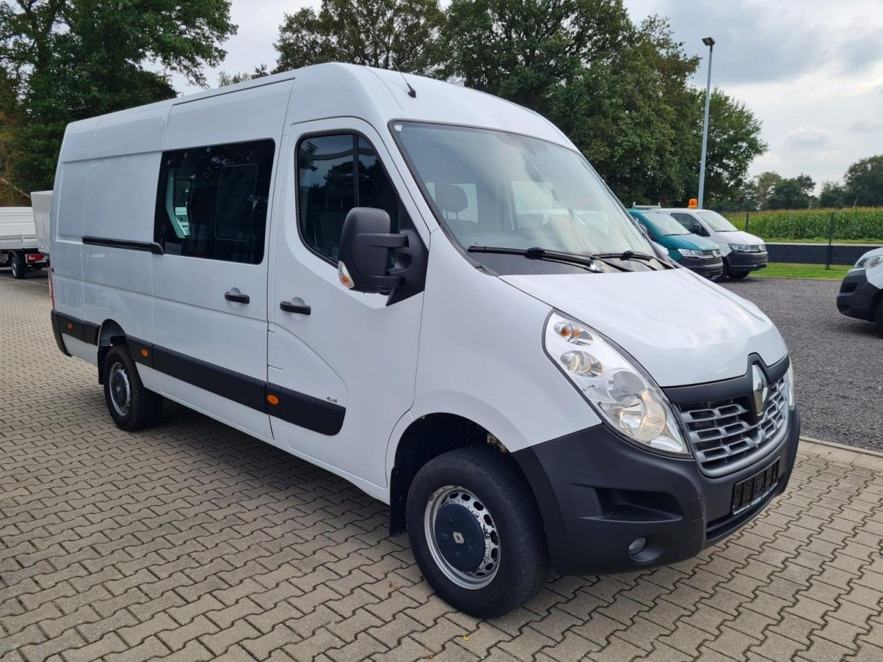 Renault Master 35 Kasten LR Doka 6-Sitze 4x4 Allrad AHK - Суцільнометалевий фургон, Вантажопасажирський фургон: фото 3 Renault Master 35 Kasten LR Doka 6-Sitze 4x4 Allrad AHK - Суцільнометалевий фургон, Вантажопасажирський фургон: фото 3