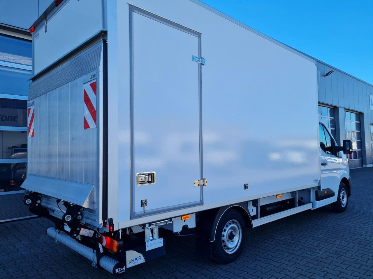 Renault Master 35 New Möbel Koffer LBW KLIMA TEMPOMAT - Фургон з закритим кузовом: фото 4 Renault Master 35 New Möbel Koffer LBW KLIMA TEMPOMAT - Фургон з закритим кузовом: фото 4