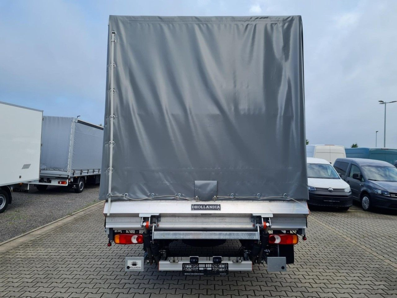 Renault Master Pritsche 2x Schiebe Plane Schlafkab LBW - Тентований фургон: фото 4 Renault Master Pritsche 2x Schiebe Plane Schlafkab LBW - Тентований фургон: фото 4