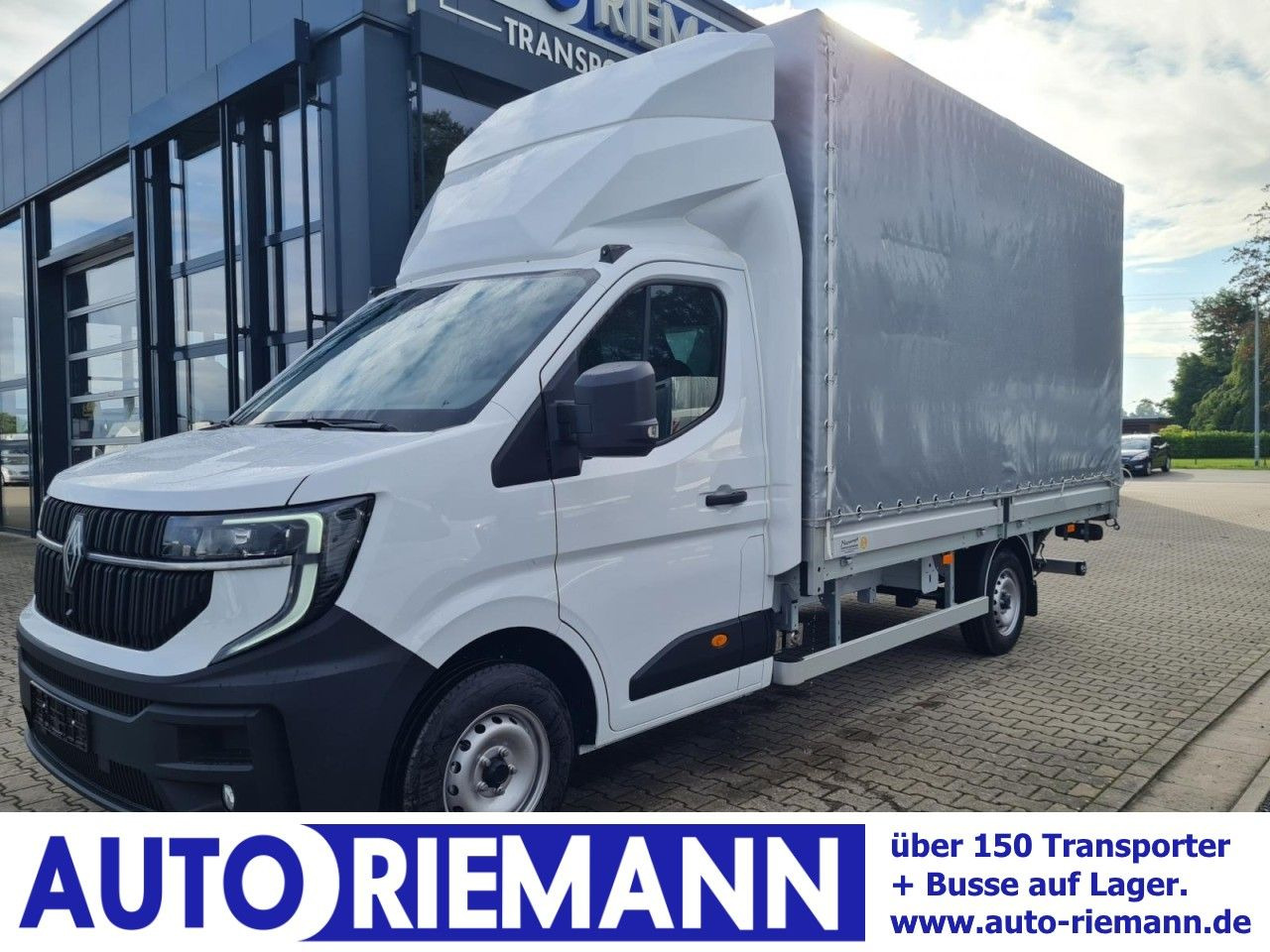Renault Master Pritsche Schiebe Plane LBW Luftfederung - Тентований фургон: фото 1 Renault Master Pritsche Schiebe Plane LBW Luftfederung - Тентований фургон: фото 1