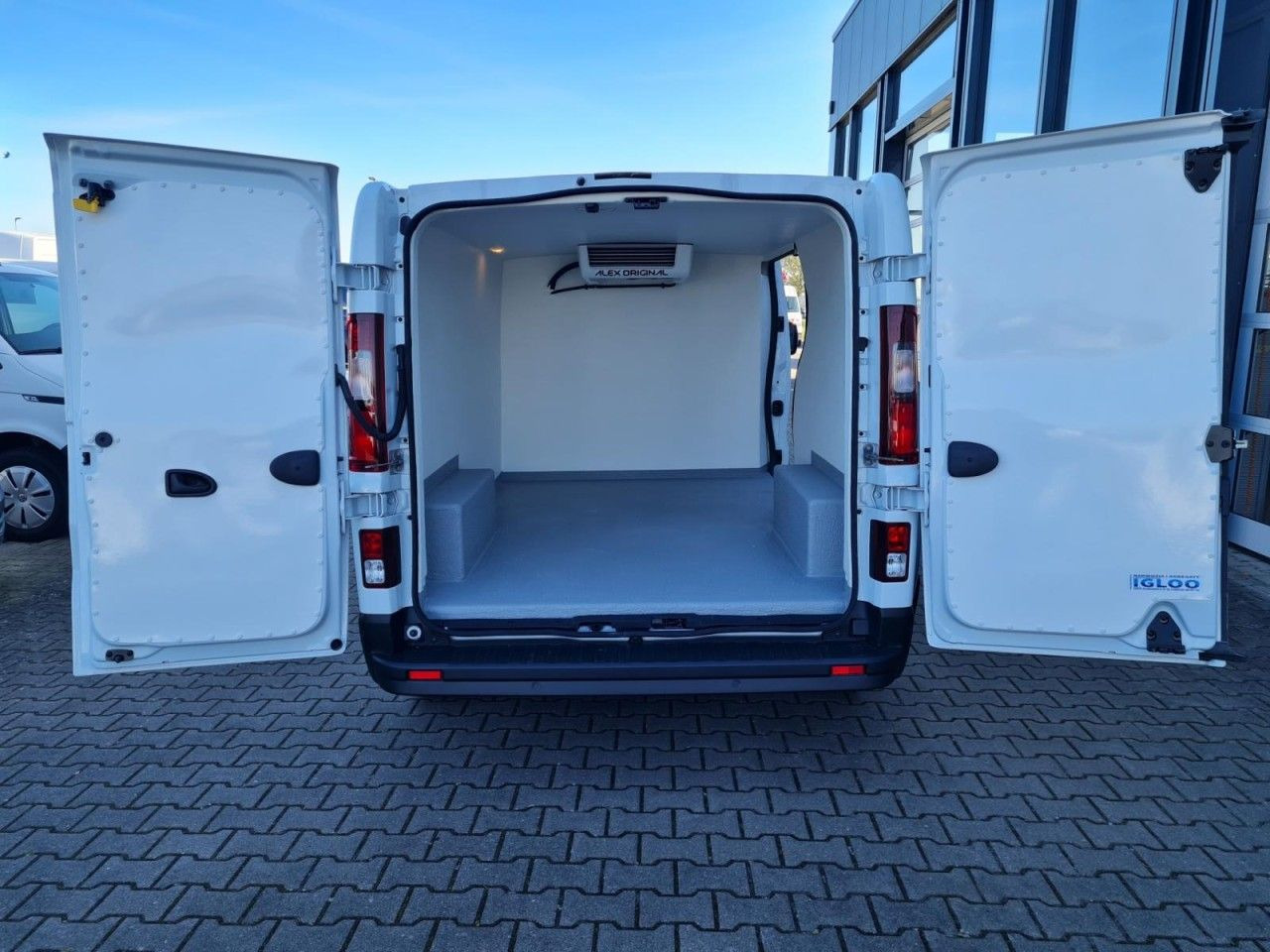 Renault Trafic Kühlkasten dCi 130 L2H1 3,0t Navi App Kli - Фургон-рефрижератор: фото 4 Renault Trafic Kühlkasten dCi 130 L2H1 3,0t Navi App Kli - Фургон-рефрижератор: фото 4