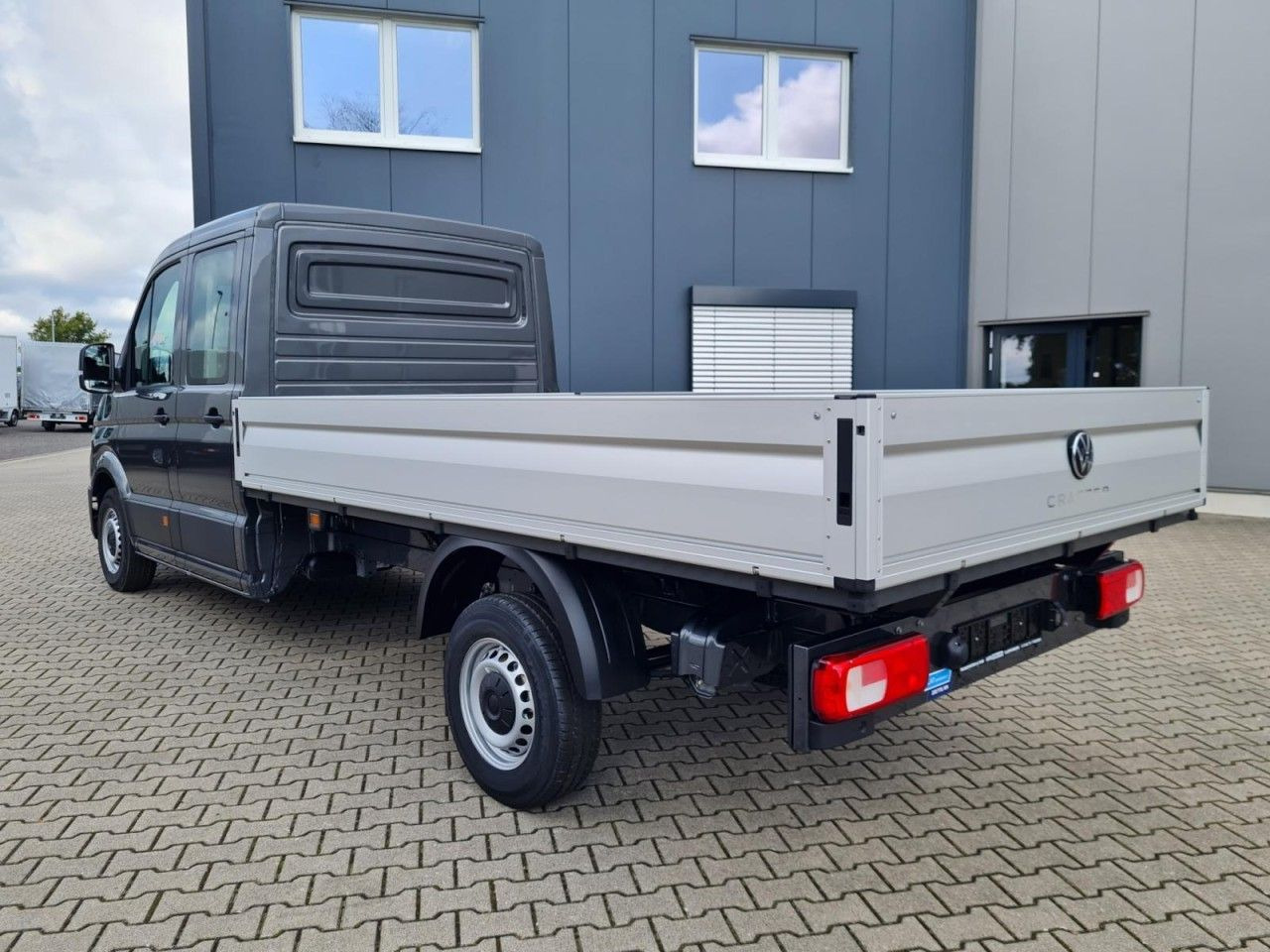 Volkswagen Crafter 35 Doka 7-Sitze MAXI L4 KLIMA TEMPOMAT - Легка бортова вантажівка, Вантажопасажирський фургон: фото 4 Volkswagen Crafter 35 Doka 7-Sitze MAXI L4 KLIMA TEMPOMAT - Легка бортова вантажівка, Вантажопасажирський фургон: фото 4