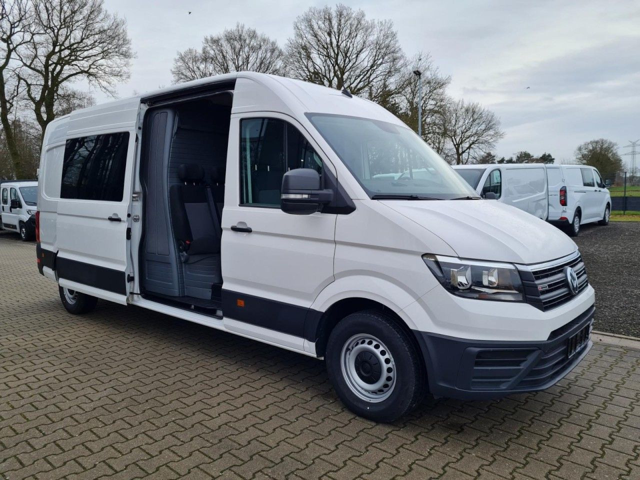 Volkswagen Crafter 35 Kasten 4MOTION L4H3 Plus Doka 7-Sitze - Суцільнометалевий фургон, Вантажопасажирський фургон: фото 3 Volkswagen Crafter 35 Kasten 4MOTION L4H3 Plus Doka 7-Sitze - Суцільнометалевий фургон, Вантажопасажирський фургон: фото 3