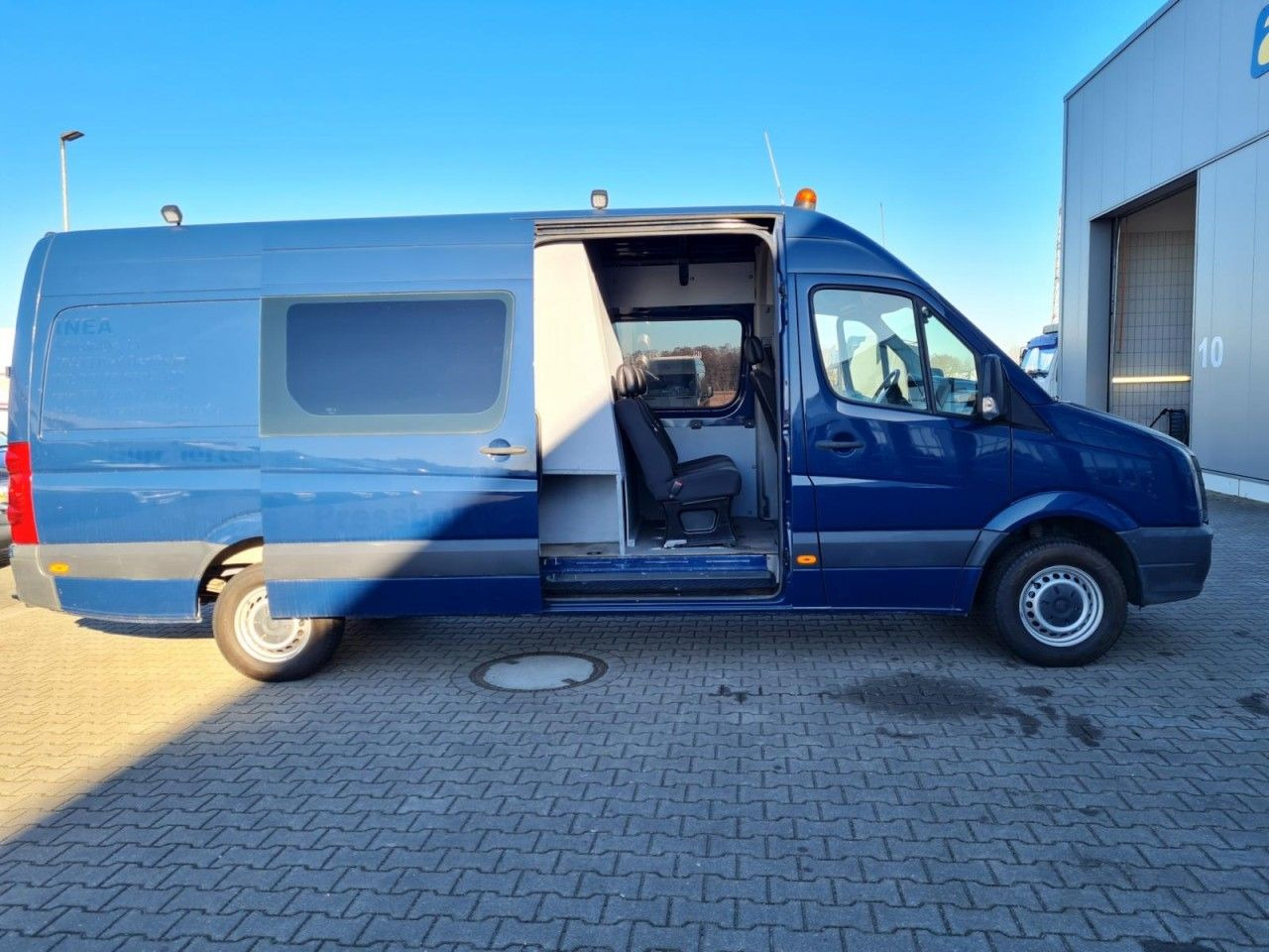 Volkswagen Crafter 35 Kasten Doka 5 Sitze AHK 3.5to REGALSY - Суцільнометалевий фургон, Вантажопасажирський фургон: фото 5 Volkswagen Crafter 35 Kasten Doka 5 Sitze AHK 3.5to REGALSY - Суцільнометалевий фургон, Вантажопасажирський фургон: фото 5