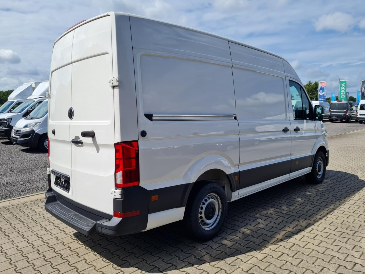 Volkswagen Crafter 35 Kasten MR L3H3 KLIMA KOMFORT PDC TEMPOMAT - Суцільнометалевий фургон: фото 4 Volkswagen Crafter 35 Kasten MR L3H3 KLIMA KOMFORT PDC TEMPOMAT - Суцільнометалевий фургон: фото 4