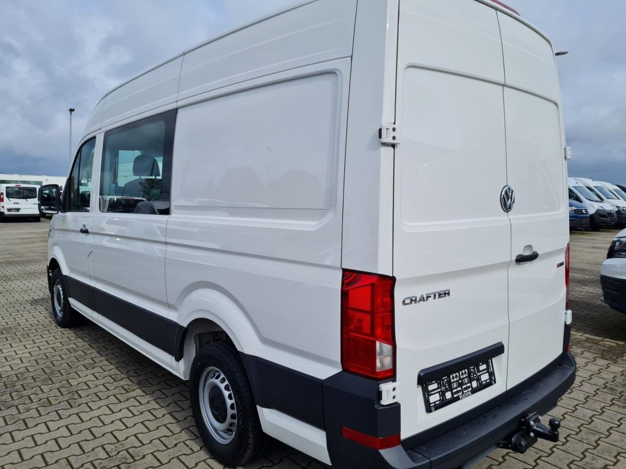 Volkswagen Crafter 35 Kasten PLUS MIXTO DOKA 4motion L3H3 - Суцільнометалевий фургон, Вантажопасажирський фургон: фото 5 Volkswagen Crafter 35 Kasten PLUS MIXTO DOKA 4motion L3H3 - Суцільнометалевий фургон, Вантажопасажирський фургон: фото 5