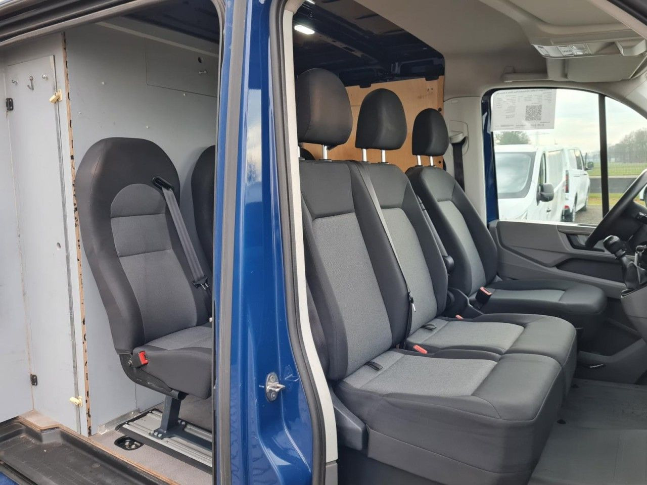 Volkswagen Crafter 35 Kasten Plus Doka mixto NAVI AHK 6 Sit - Суцільнометалевий фургон, Вантажопасажирський фургон: фото 5 Volkswagen Crafter 35 Kasten Plus Doka mixto NAVI AHK 6 Sit - Суцільнометалевий фургон, Вантажопасажирський фургон: фото 5