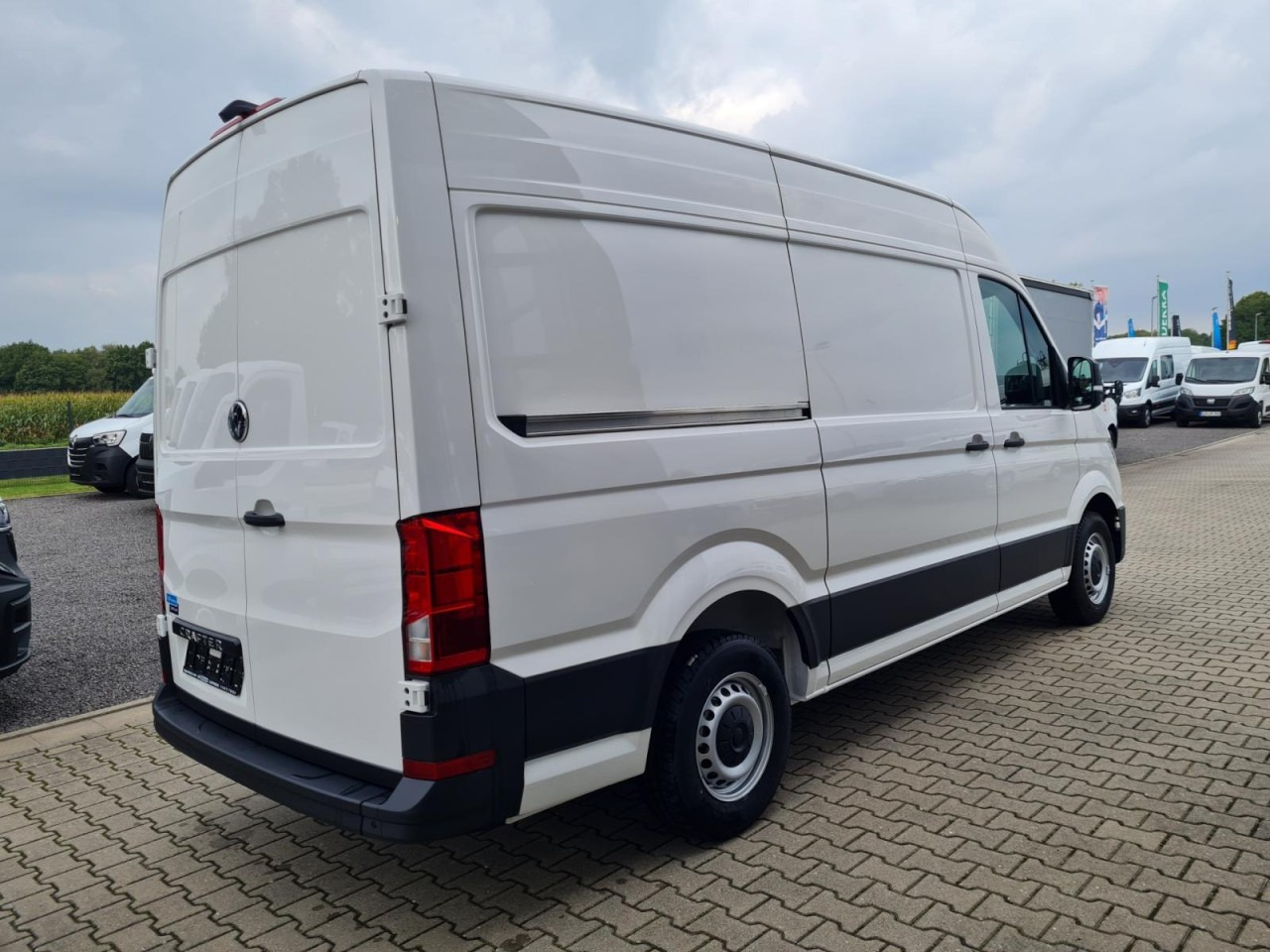 Volkswagen Crafter 35 Kasten TDI L3H3 LED TEMPOMAT AUTOMATIK - Суцільнометалевий фургон: фото 4 Volkswagen Crafter 35 Kasten TDI L3H3 LED TEMPOMAT AUTOMATIK - Суцільнометалевий фургон: фото 4