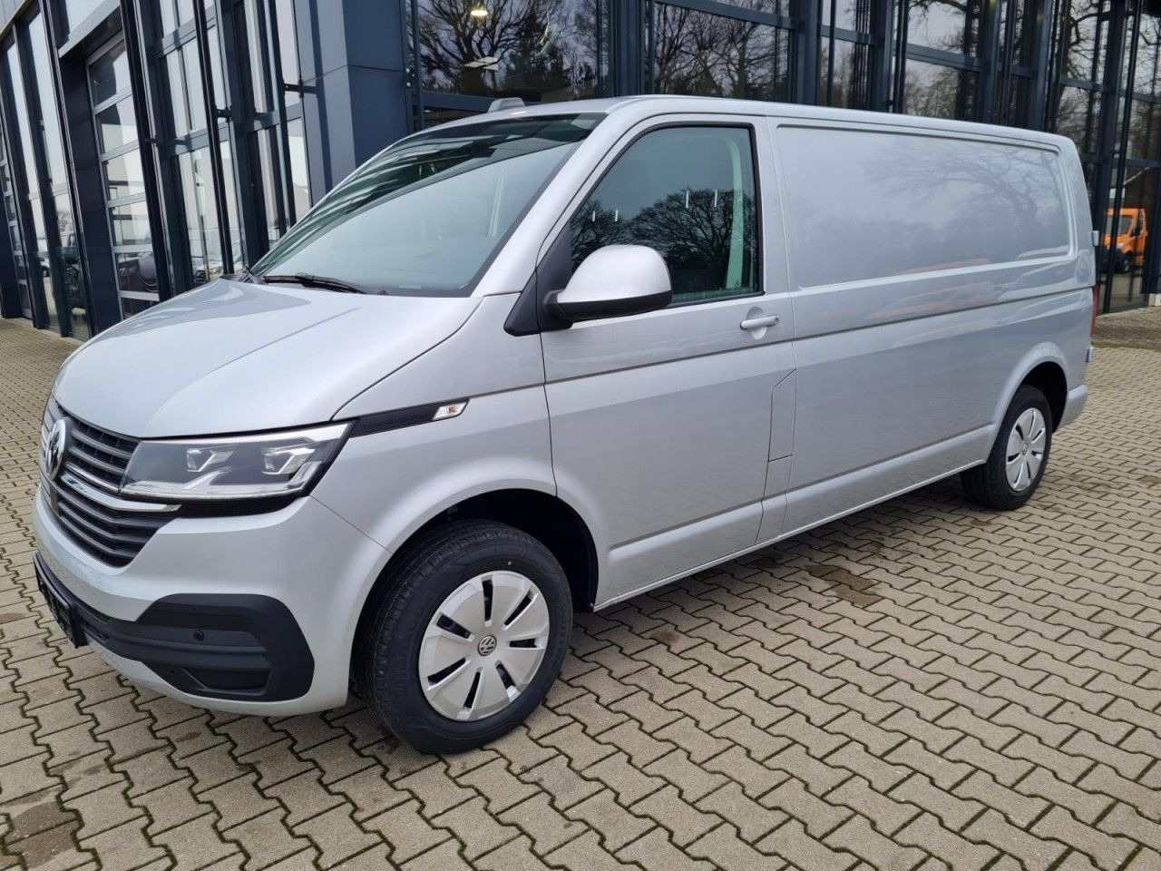 Volkswagen T6.1 Kasten TDI lang DSG LED KAMERA TEMPOMAT - Легковий фургон: фото 3 Volkswagen T6.1 Kasten TDI lang DSG LED KAMERA TEMPOMAT - Легковий фургон: фото 3