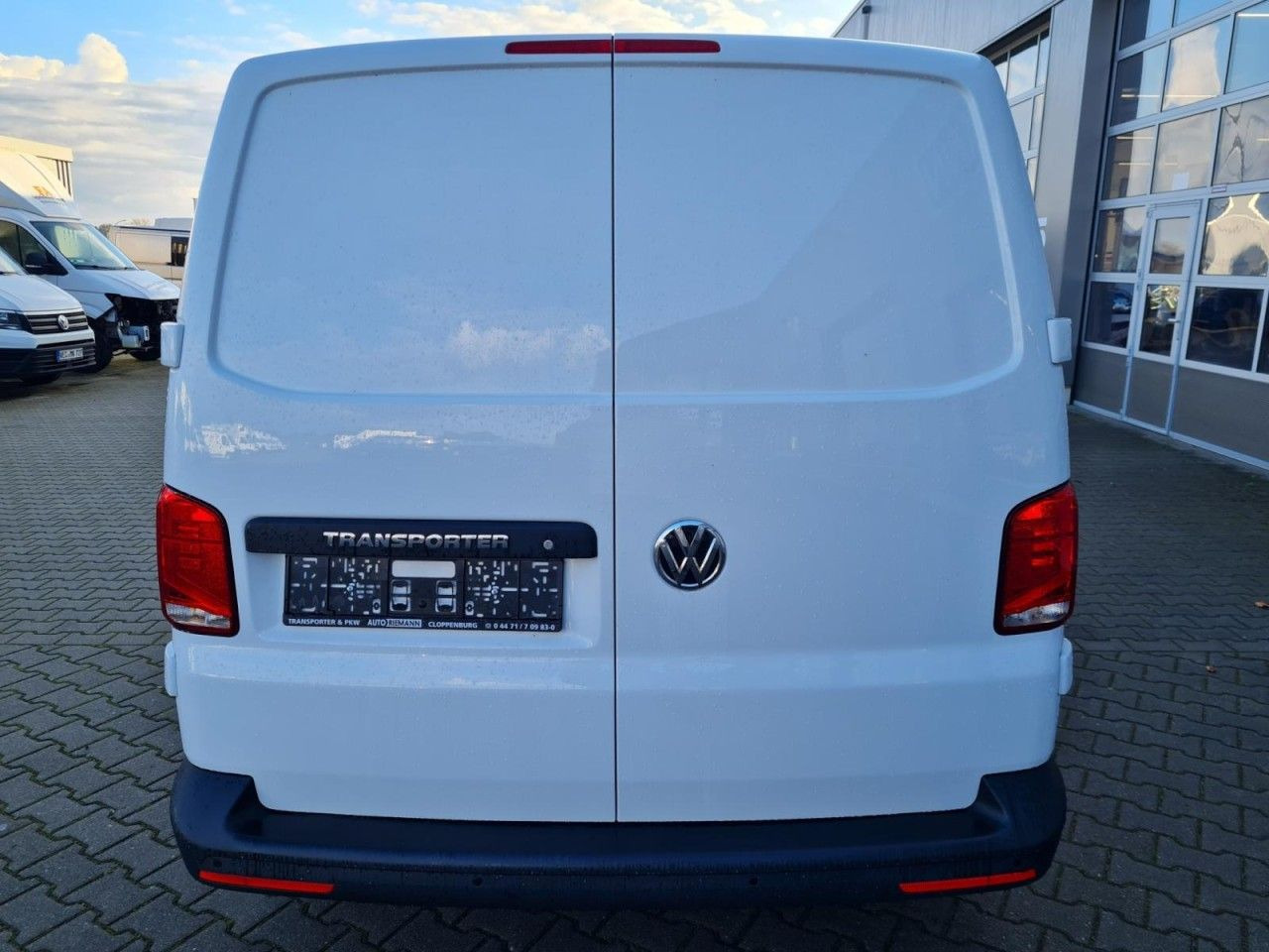 Volkswagen T6.1 Kasten lang DSG KLIMA KOMFORT ACC TEMPO PDC - Легковий фургон: фото 5 Volkswagen T6.1 Kasten lang DSG KLIMA KOMFORT ACC TEMPO PDC - Легковий фургон: фото 5