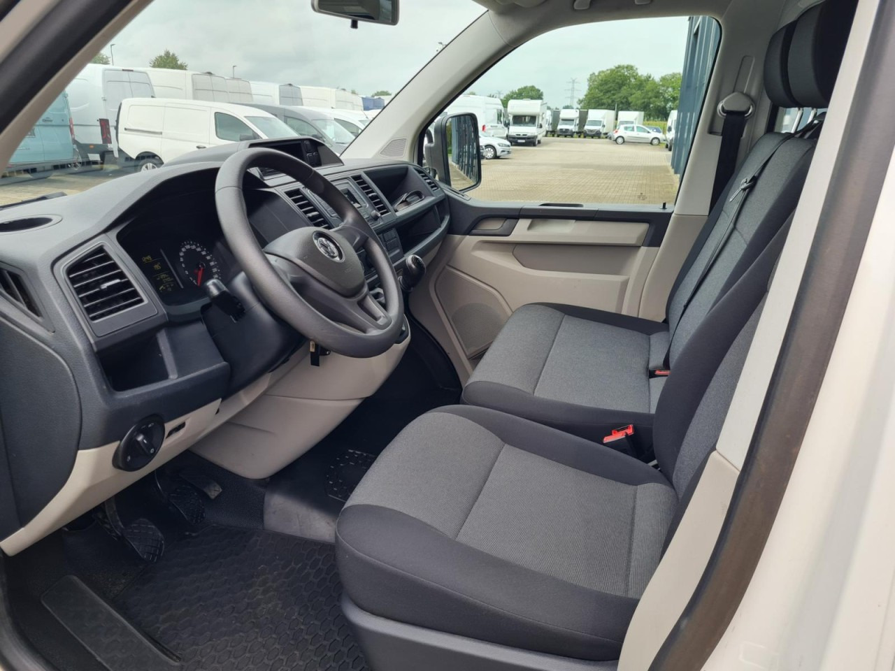 Легка бортова вантажівка Volkswagen T6 Doka TDI LR AHK Leiterträger Klima STANDHEIZ: фото 9