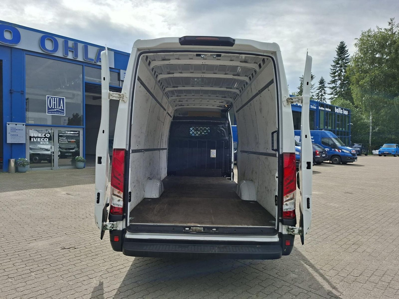 Iveco Daily 35S16A8V KLIMA*RADIO* - Суцільнометалевий фургон: фото 5 Iveco Daily 35S16A8V KLIMA*RADIO* - Суцільнометалевий фургон: фото 5