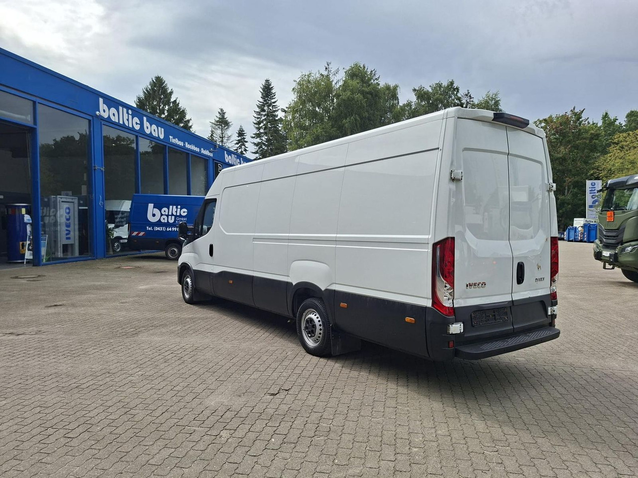 Iveco Daily 35S16A8V KLIMA*RADIO* - Суцільнометалевий фургон: фото 3 Iveco Daily 35S16A8V KLIMA*RADIO* - Суцільнометалевий фургон: фото 3