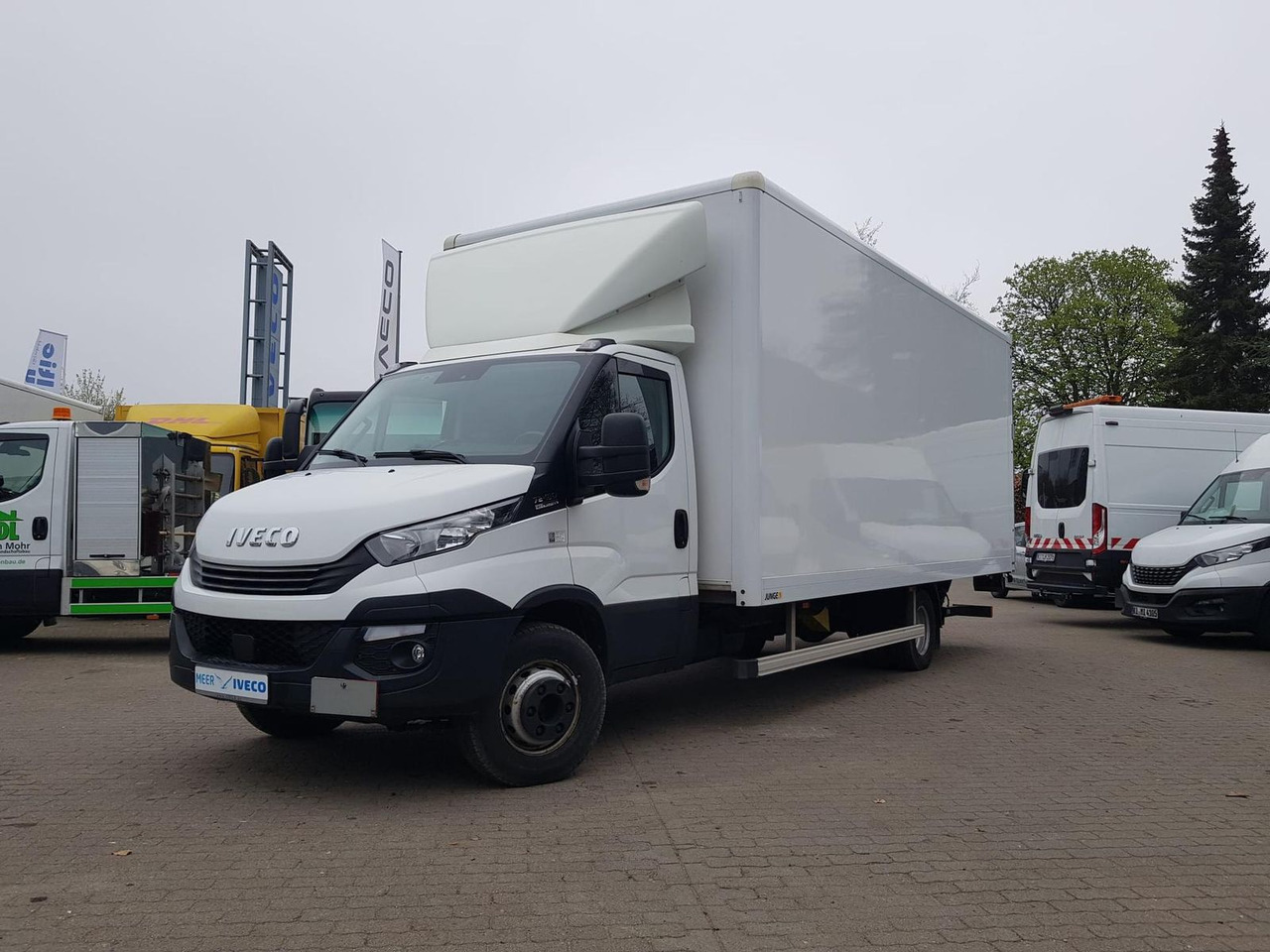 Iveco Daily 70C18HA8/P Koffer, Luftfederung, Kamera - Фургон з закритим кузовом: фото 1 Iveco Daily 70C18HA8/P Koffer, Luftfederung, Kamera - Фургон з закритим кузовом: фото 1
