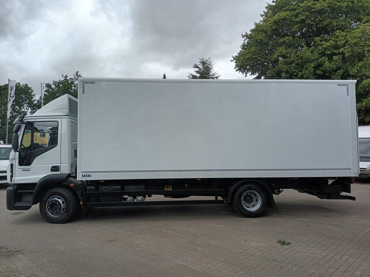 Iveco ML120E25/P KOFFER LBW 1,5t SAXAS AHK 185 kW (... - Тентована вантажівка: фото 2 Iveco ML120E25/P KOFFER LBW 1,5t SAXAS AHK 185 kW (... - Тентована вантажівка: фото 2