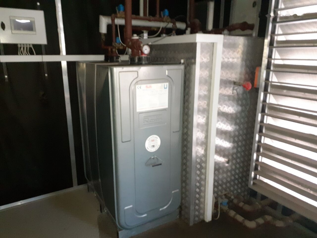 Cummins Cummins Generator Set Stamford 1300 KW 1600 KVA New Factory, Diesel Generator, 2014 Model, 2245 HP, 9000 kg, Low Hours, For Sale in Poland - Електричний генератор: фото 5 Cummins Cummins Generator Set Stamford 1300 KW 1600 KVA New Factory, Diesel Generator, 2014 Model, 2245 HP, 9000 kg, Low Hours, For Sale in Poland - Електричний генератор: фото 5