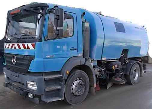 DB road sweeper with Schörling body 1629 K 4×2 / DB Kehrmaschine mit Schörling Aufbau 1629 K 4×2 - Підмітально-прибиральна машина: фото 1 DB road sweeper with Schörling body 1629 K 4×2 / DB Kehrmaschine mit Schörling Aufbau 1629 K 4×2 - Підмітально-прибиральна машина: фото 1