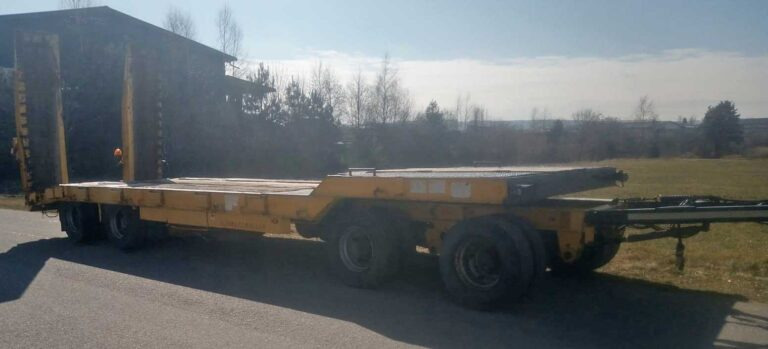 Schwarzmüller TÜ40/100 – 4-axle low loader / 4-Achs-Tieflader - Низькорамна платформа причіп: фото 1 Schwarzmüller TÜ40/100 – 4-axle low loader / 4-Achs-Tieflader - Низькорамна платформа причіп: фото 1