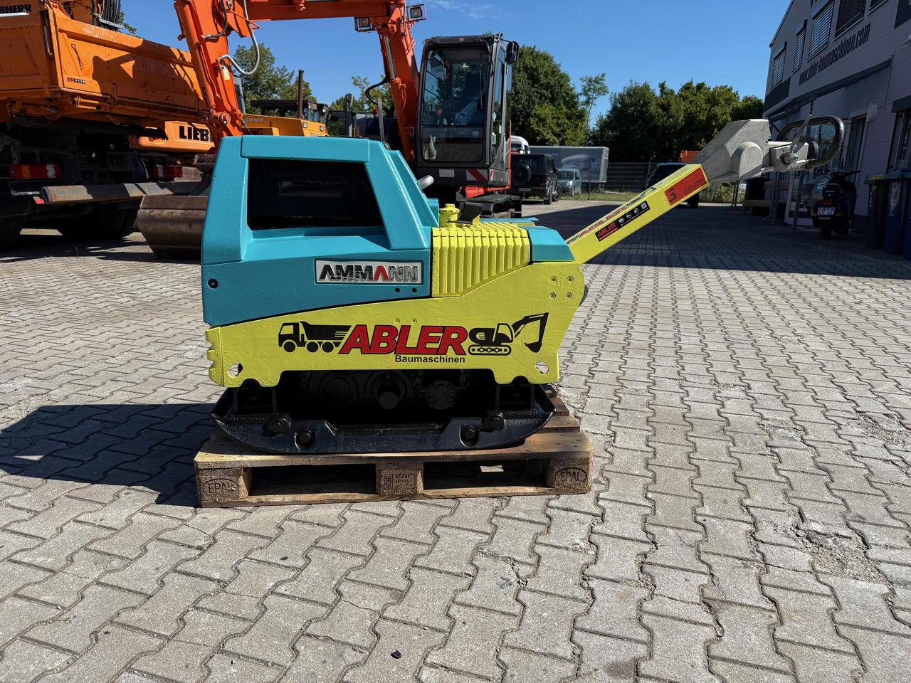 Ammann AVH 100-20 Rüttelplatte E-Start - Віброплита: фото 4 Ammann AVH 100-20 Rüttelplatte E-Start - Віброплита: фото 4