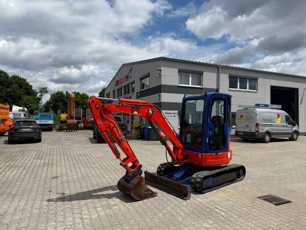 Caterpillar 303C Minibagger - Екскаватор: фото 1 Caterpillar 303C Minibagger - Екскаватор: фото 1