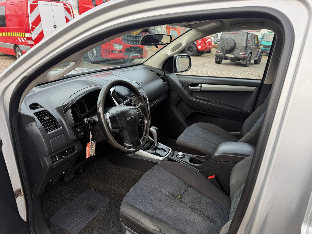 Пікап Isuzu DMAX 2,5 Pickup Automatik: фото 10