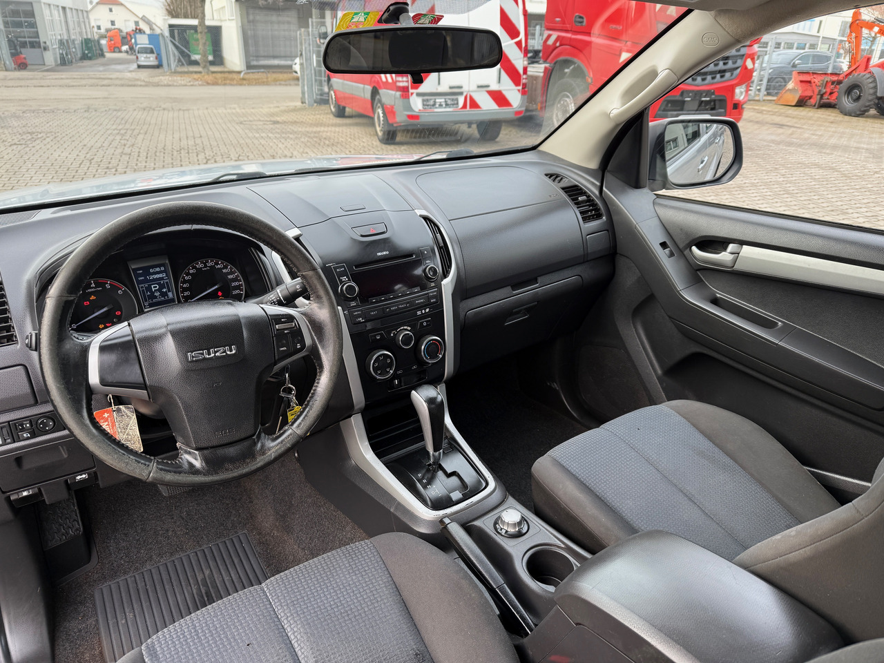 Пікап Isuzu DMAX 2,5 Pickup Automatik: фото 16