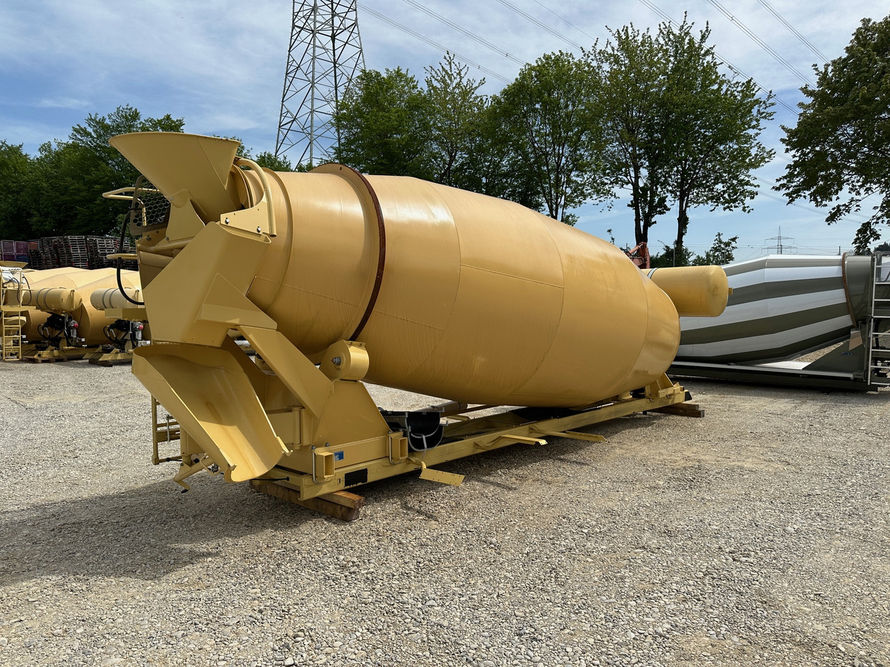 Liebherr HTM1204 Betonmischer Aufbau 12 m3 UNBENUTZT - Змішувальний барабан: фото 3 Liebherr HTM1204 Betonmischer Aufbau 12 m3 UNBENUTZT - Змішувальний барабан: фото 3