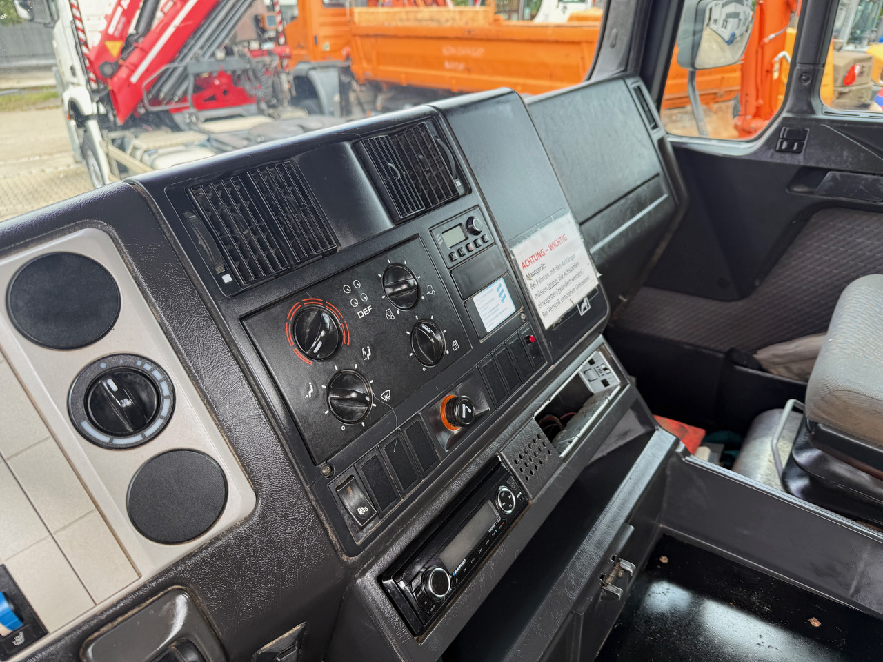 Самоскид вантажівка MAN 19.364 3-Seiten-Kipper Allrad Winterdienst: фото 16