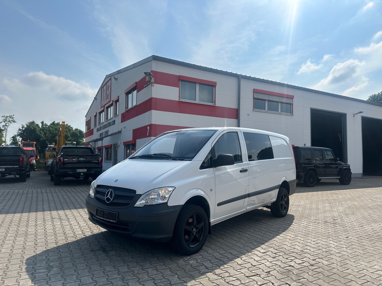 Mercedes-Benz 116 CDI Vito 4x4 Allrad - Легковий автомобіль: фото 2 Mercedes-Benz 116 CDI Vito 4x4 Allrad - Легковий автомобіль: фото 2