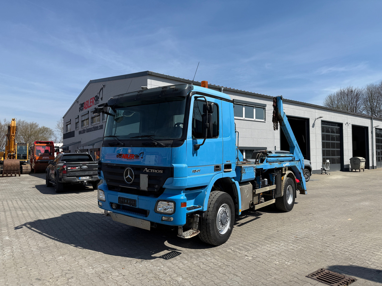 Mercedes-Benz 1841 Actros MP2 Absetzkipper 4x4 Allrad Klima - Скіповий навантажувач вантажівка: фото 2 Mercedes-Benz 1841 Actros MP2 Absetzkipper 4x4 Allrad Klima - Скіповий навантажувач вантажівка: фото 2