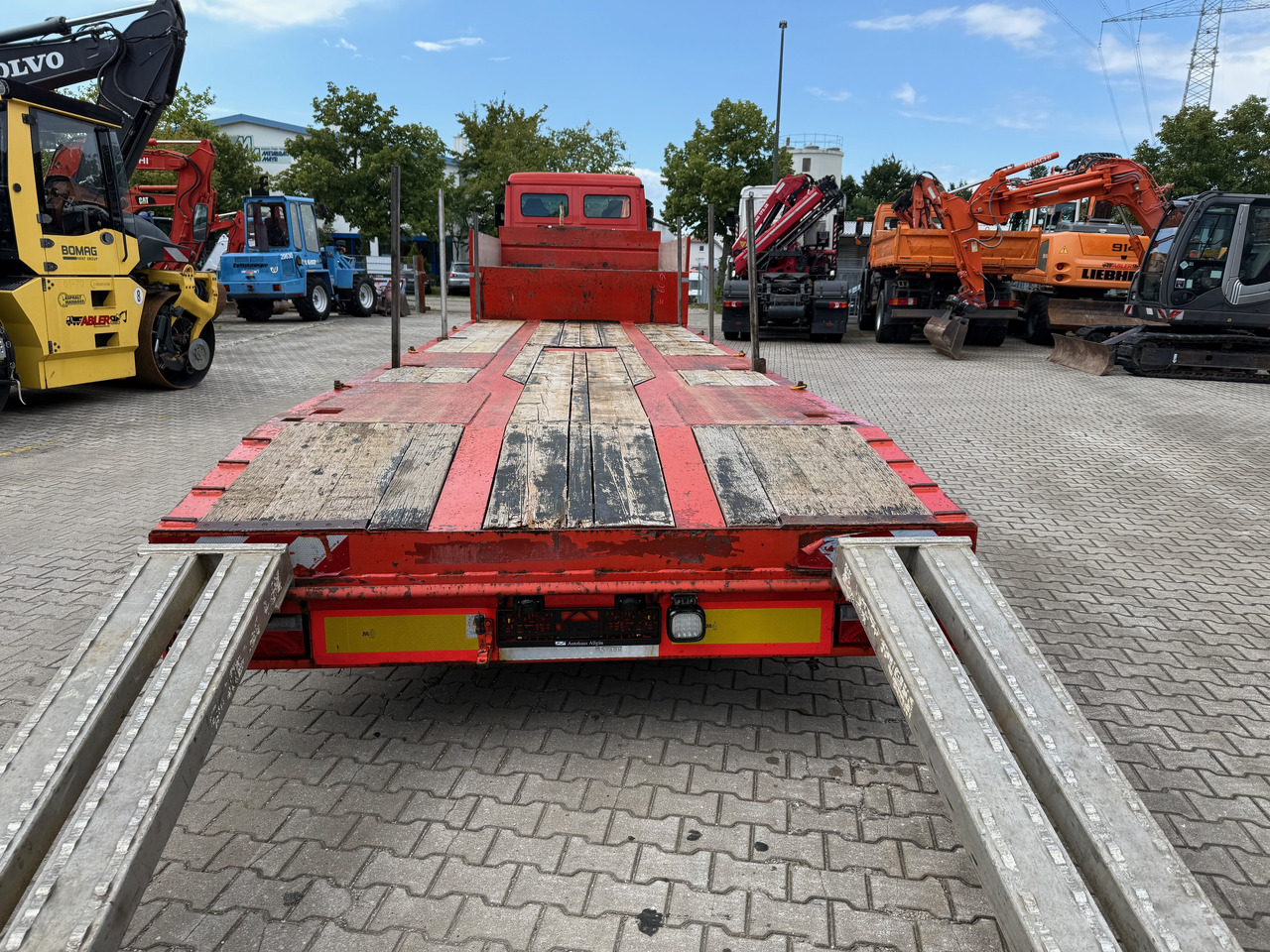 Schwarzmüller F-Serie Tieflader Nachlaufgelenkt ZS TOP - Низькорамна платформа напівпричіп: фото 5 Schwarzmüller F-Serie Tieflader Nachlaufgelenkt ZS TOP - Низькорамна платформа напівпричіп: фото 5