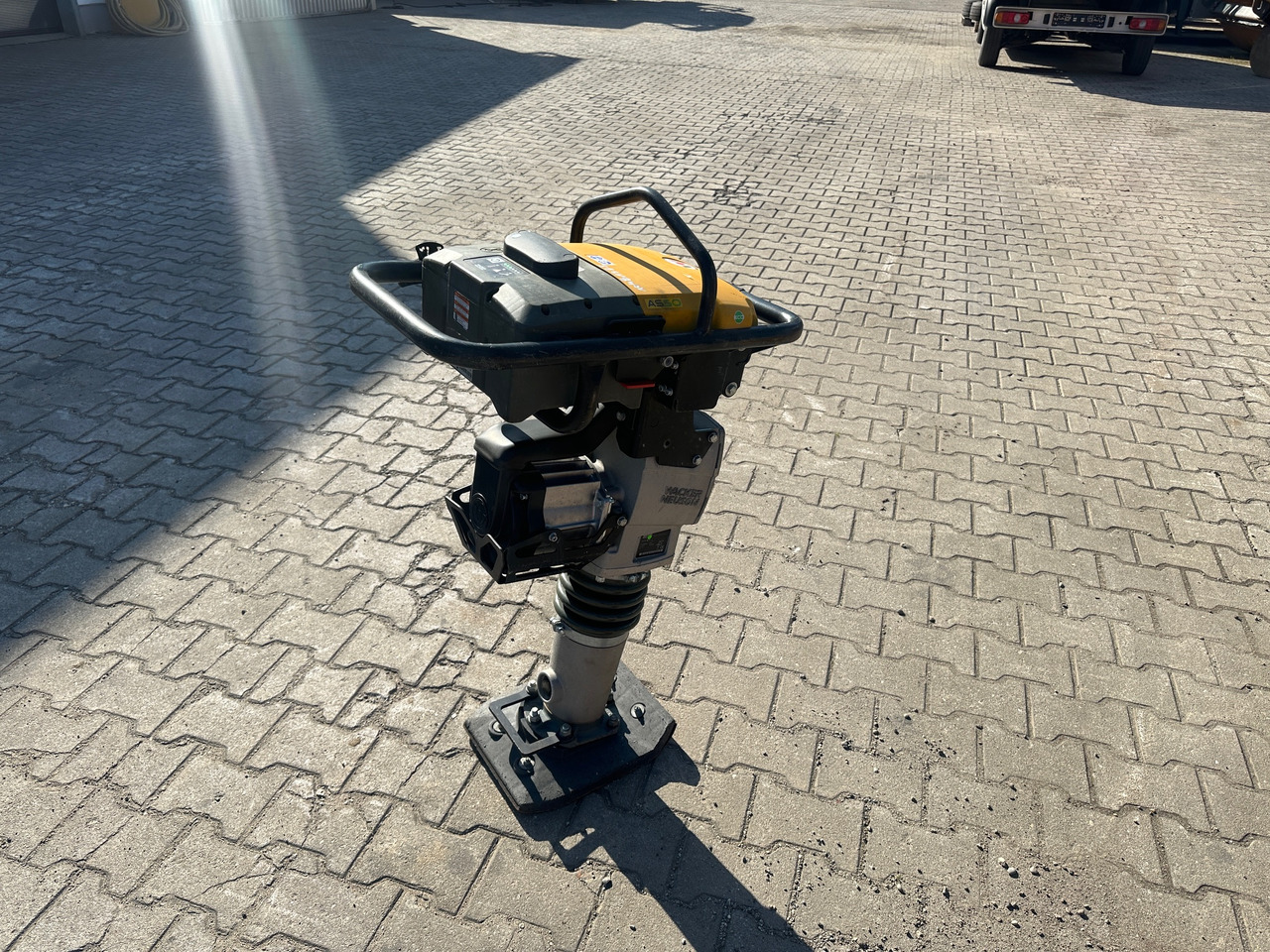 Wacker Neuson AS50E Rüttelstampfer Elektro AKKU! - Трамбувальник: фото 4 Wacker Neuson AS50E Rüttelstampfer Elektro AKKU! - Трамбувальник: фото 4