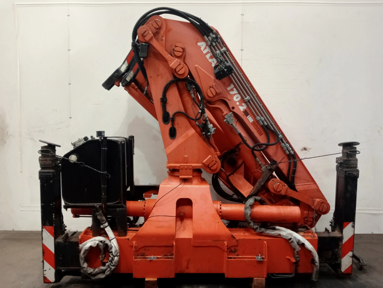 Grúa ATLAS AK170.2 A2 - Кран-маніпулятор в категорії Вантажівки: фото 1 Grúa ATLAS AK170.2 A2 - Кран-маніпулятор в категорії Вантажівки: фото 1