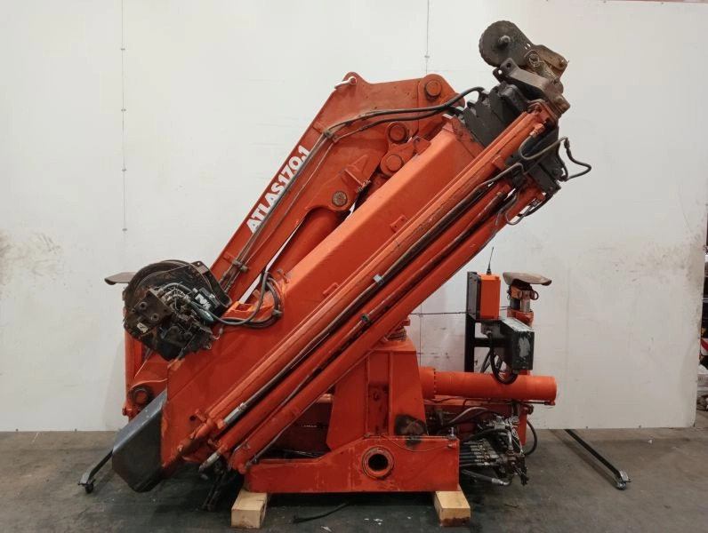 Grúa Atlas AK 170.1 A5 - Кран-маніпулятор в категорії Вантажівки: фото 2 Grúa Atlas AK 170.1 A5 - Кран-маніпулятор в категорії Вантажівки: фото 2