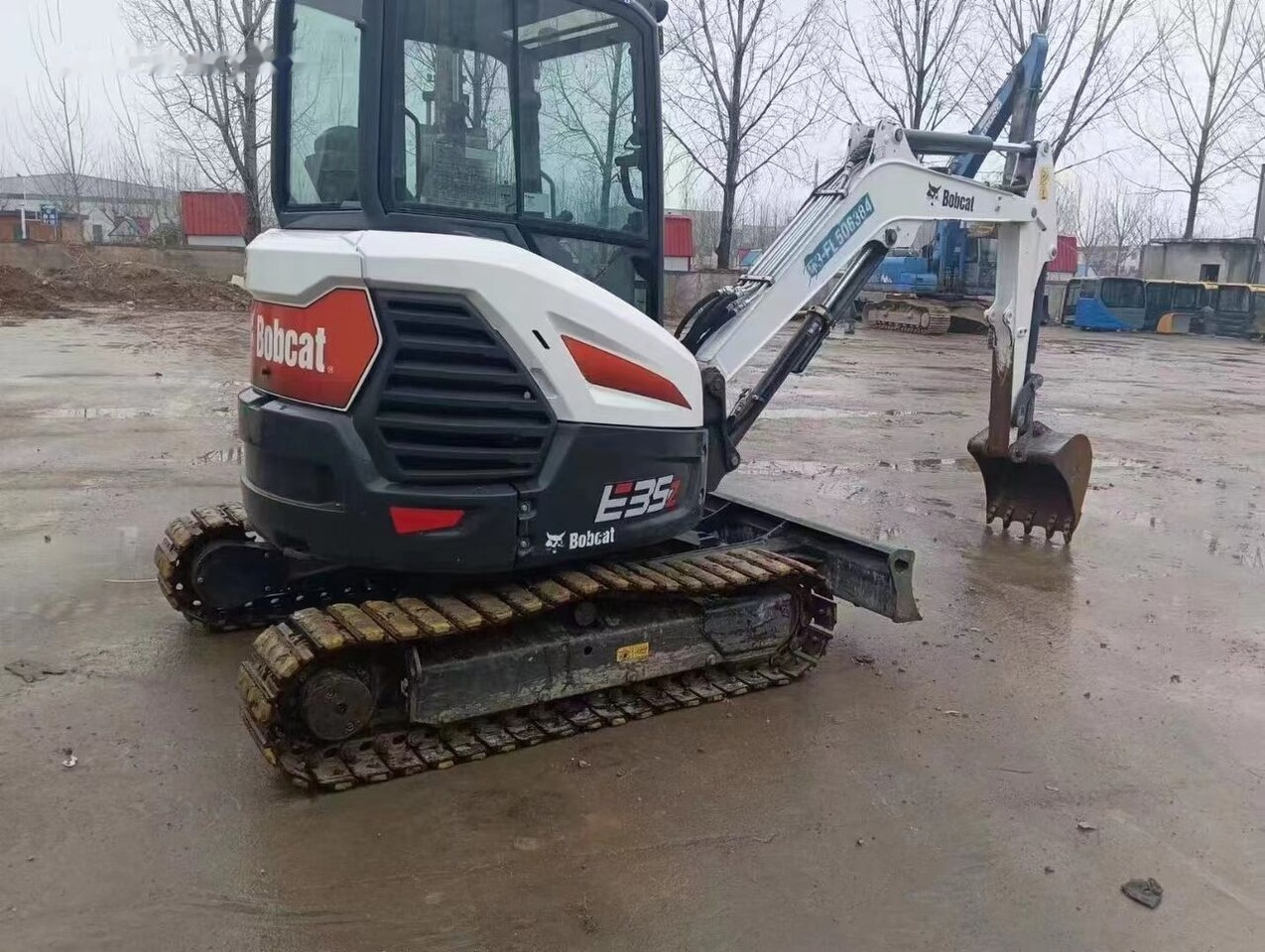 Bobcat E35 - Міні-екскаватор: фото 1 Bobcat E35 - Міні-екскаватор: фото 1