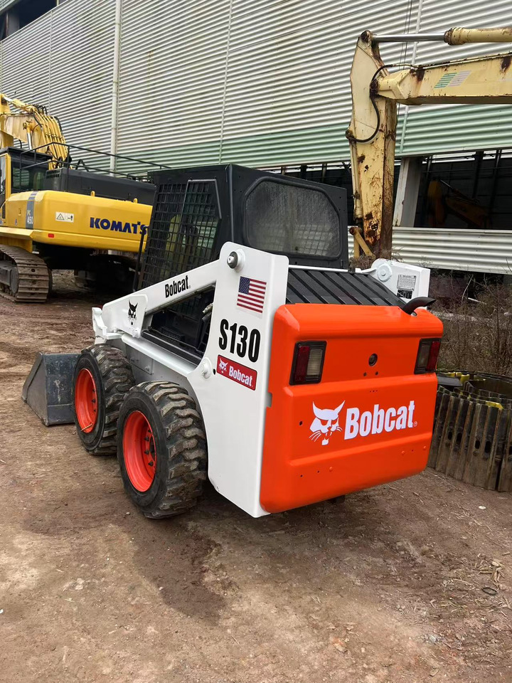 Bobcat S130 - Міні-навантажувач: фото 3 Bobcat S130 - Міні-навантажувач: фото 3