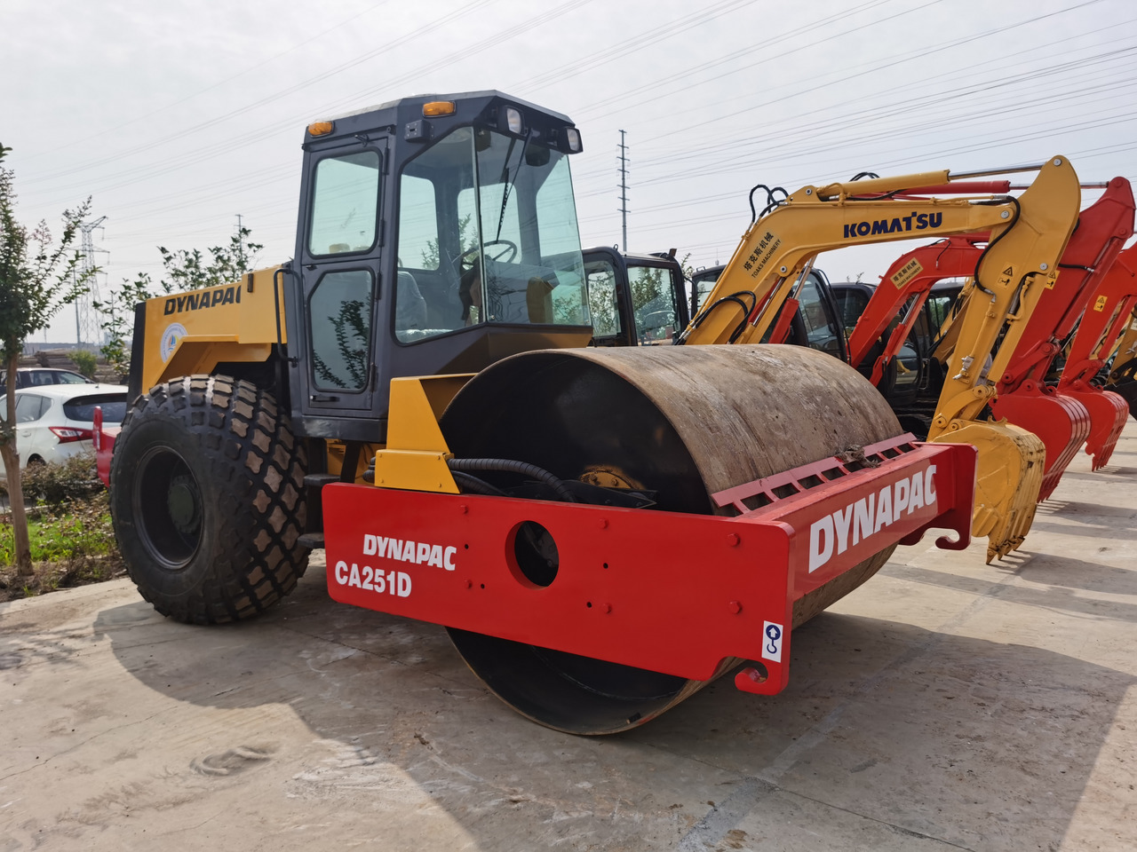 DYNAPAC CA251D - Дорожній каток: фото 4 DYNAPAC CA251D - Дорожній каток: фото 4