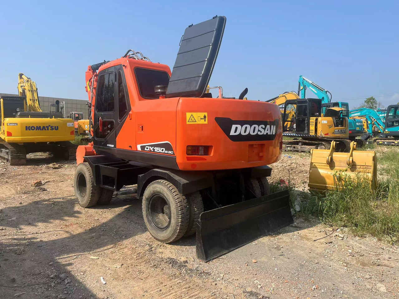 Doosan DX150W-9C - Колісний екскаватор: фото 4 Doosan DX150W-9C - Колісний екскаватор: фото 4