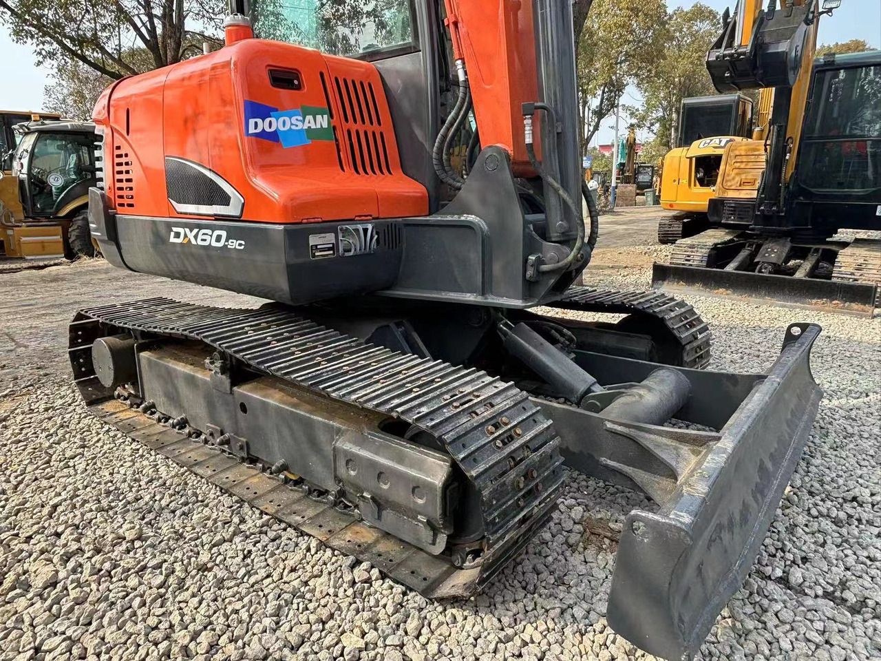 Doosan DX60-9C - Гусеничний екскаватор: фото 2 Doosan DX60-9C - Гусеничний екскаватор: фото 2