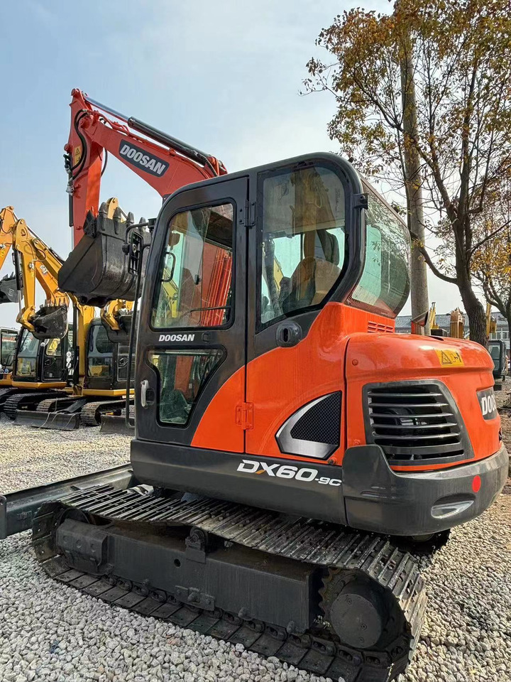 Doosan DX60-9C - Гусеничний екскаватор: фото 4 Doosan DX60-9C - Гусеничний екскаватор: фото 4