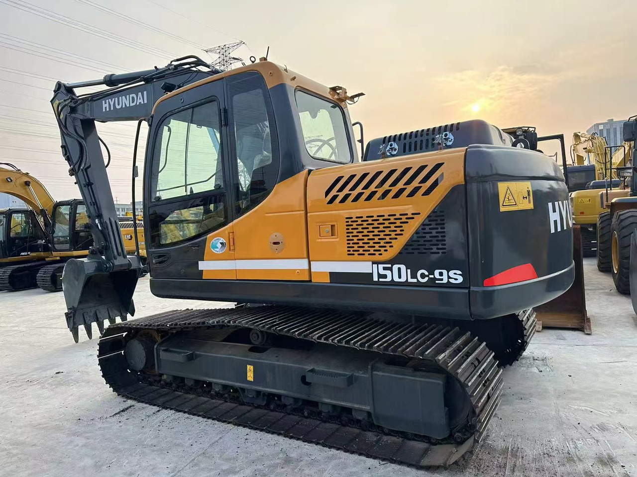 HYUNDAI R150LC-9S - Екскаватор: фото 1 HYUNDAI R150LC-9S - Екскаватор: фото 1