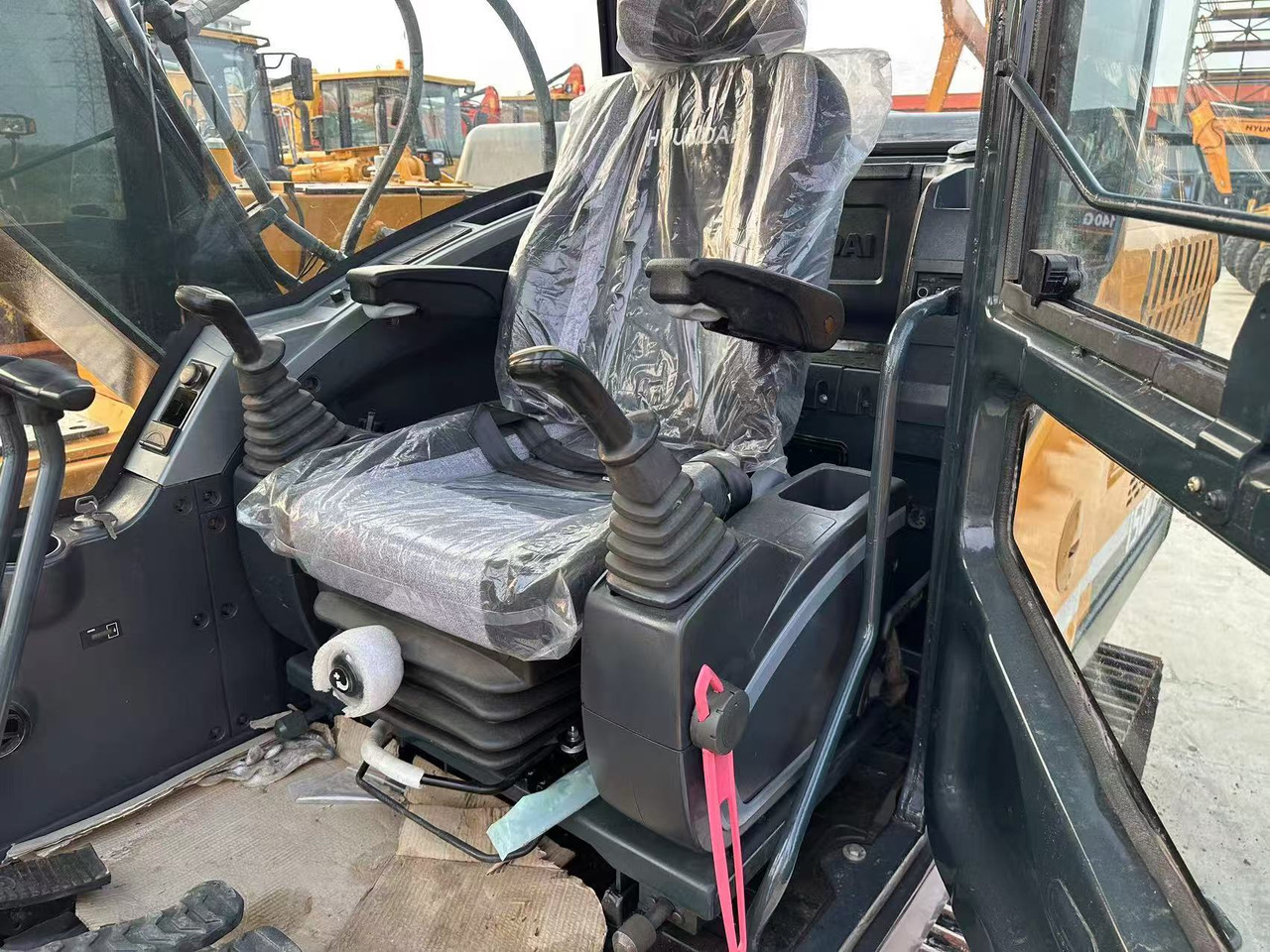 HYUNDAI R150LC-9S - Екскаватор: фото 4 HYUNDAI R150LC-9S - Екскаватор: фото 4