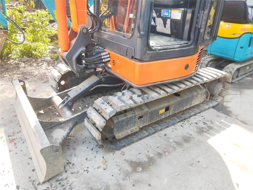 Hitachi ZX 30 - Міні-екскаватор: фото 5 Hitachi ZX 30 - Міні-екскаватор: фото 5