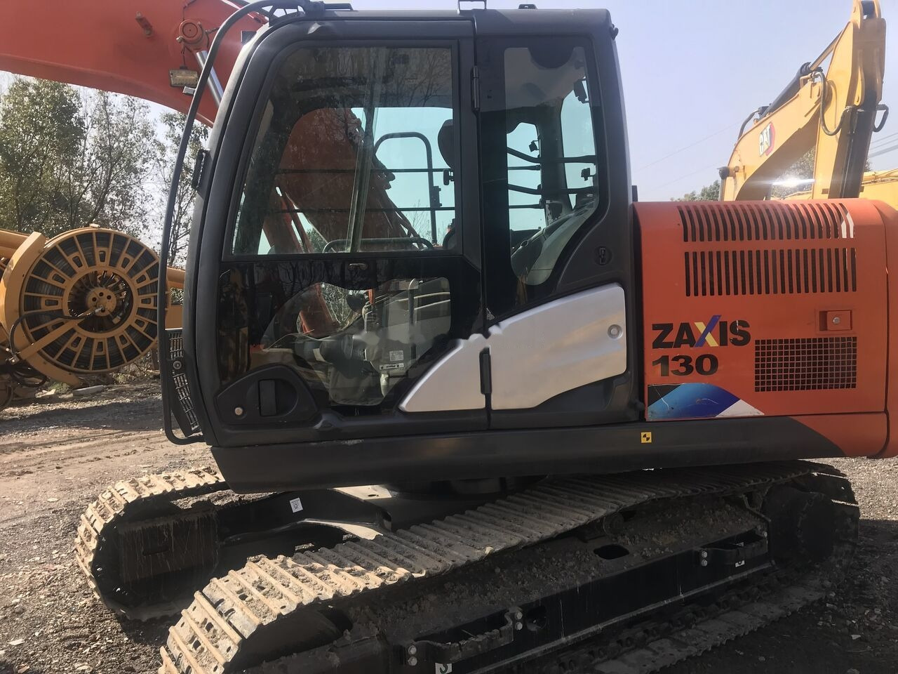 Hitachi ZX130 - Гусеничний екскаватор: фото 3 Hitachi ZX130 - Гусеничний екскаватор: фото 3